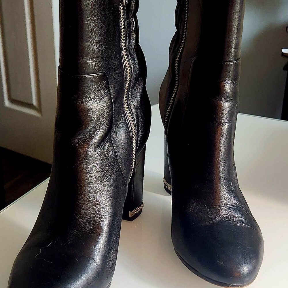 Michael Kors Ladies 9.5M leather side zip boot